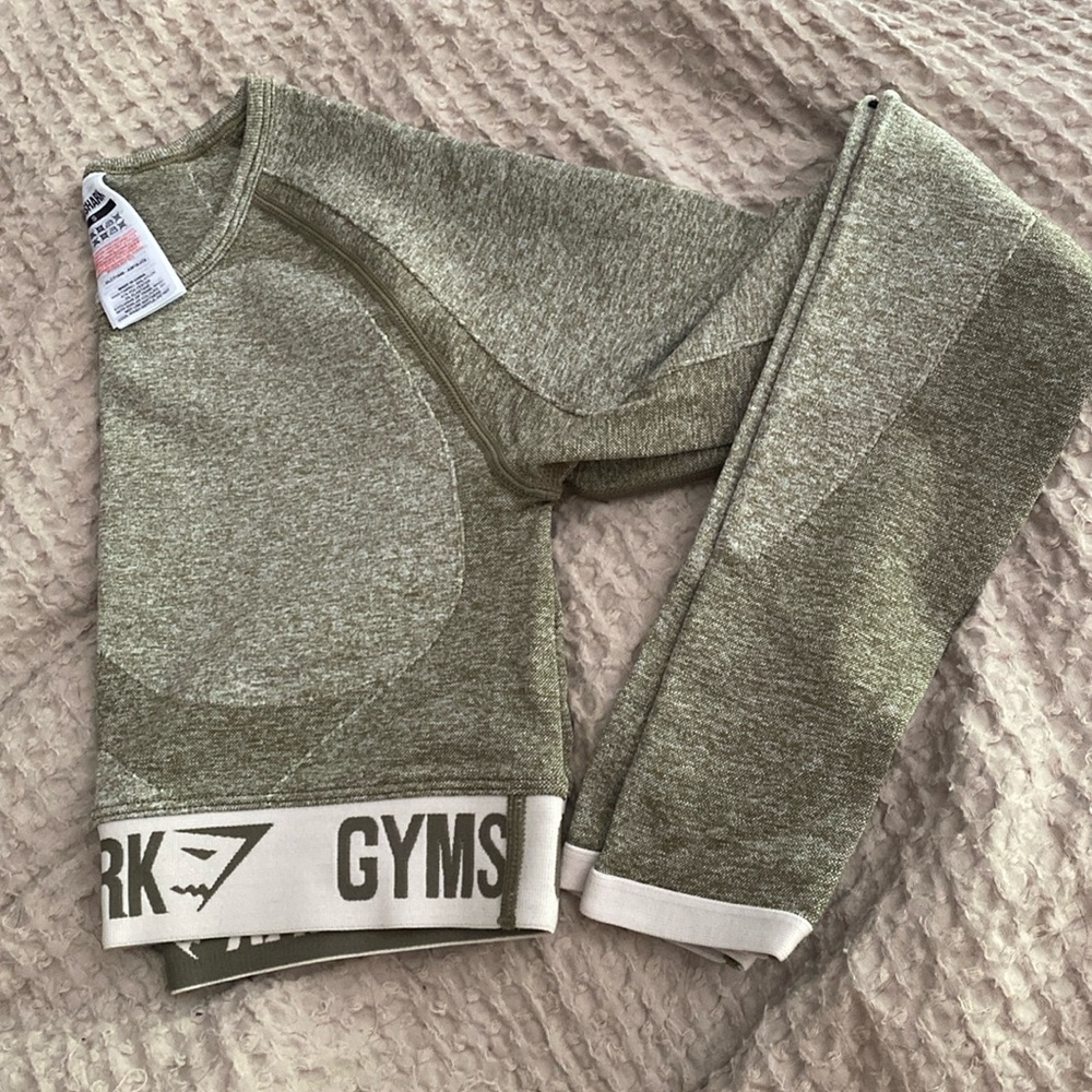 Gymshark crop top.